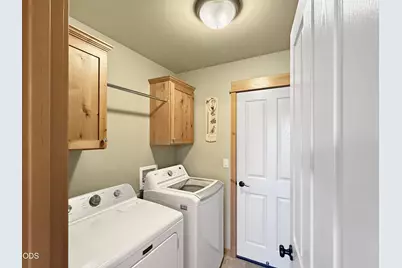2021 SW 41st Street, Redmond, OR 97756 - Photo 15