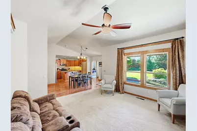 2021 SW 41st Street, Redmond, OR 97756 - Photo 13