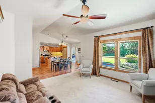 2021 SW 41st St, Redmond, OR 97756 - Photo 13