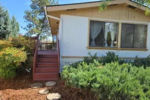 714 Mindy Sue, Medford, OR 97501 - Photo 3
