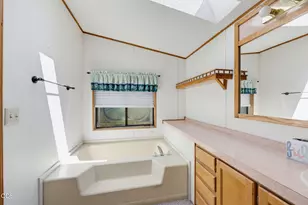 714 Mindy Sue, Medford, OR 97501 - Photo 37