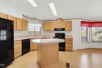 714 Mindy Sue, Medford, OR 97501 - Photo 13