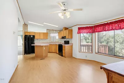 714 Mindy Sue, Medford, OR 97501 - Photo 17