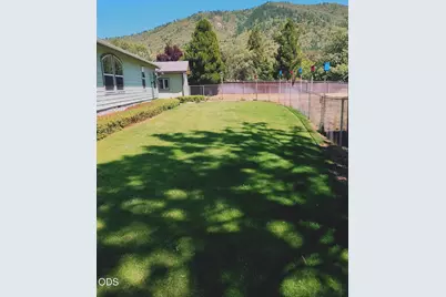 423 E Glenwood Street, Grants Pass, OR 97527 - Photo 17