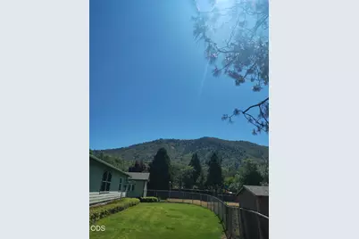 423 E Glenwood Street, Grants Pass, OR 97527 - Photo 59
