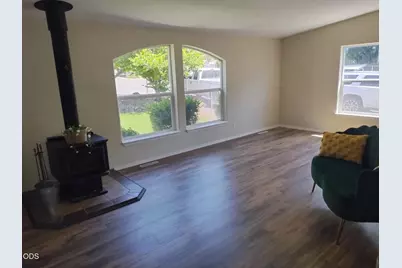 423 E Glenwood Street, Grants Pass, OR 97527 - Photo 29