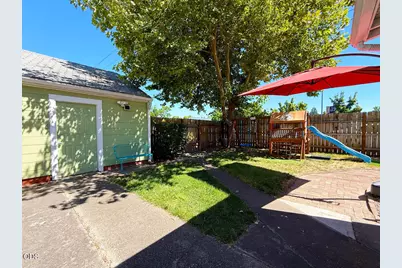 1029 S Holly Street, Medford, OR 97501 - Photo 33