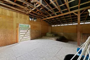 1800 S Obenchain Rd, Eagle Point, OR 97524 - Photo 59