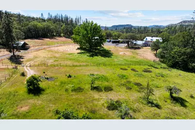 1800 S Obenchain Road, Eagle Point, OR 97524 - Photo 63
