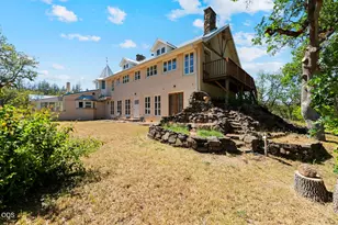 1800 S Obenchain Rd, Eagle Point, OR 97524 - Photo 3