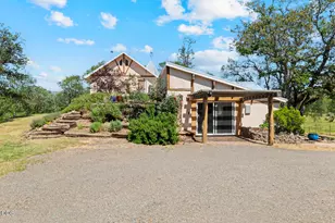1800 S Obenchain Rd, Eagle Point, OR 97524 - Photo 15