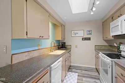 619 Kings Court, Central Point, OR 97502 - Photo 7