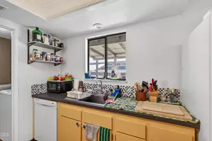 1688 Lillian St, Medford, OR 97501 - Photo 11