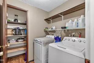 1688 Lillian St, Medford, OR 97501 - Photo 23