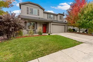 21245 SE Golden Market Ln, Bend, OR 97702 - Photo 3