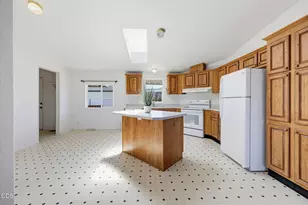2111 Kings Hwy, Medford, OR 97501 - Photo 5
