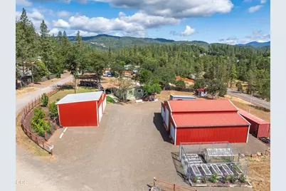 130 Kitty Drive, Eagle Point, OR 97524 - Photo 37