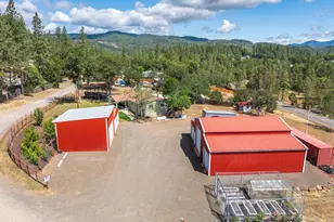 130 Kitty Dr, Eagle Point, OR 97524 - Photo 37