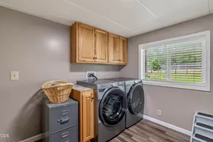 130 Kitty Dr, Eagle Point, OR 97524 - Photo 21
