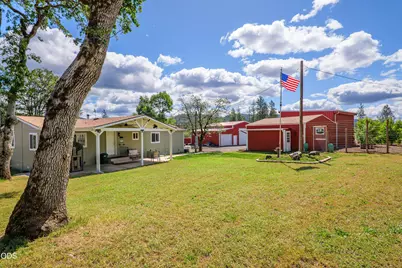130 Kitty Drive, Eagle Point, OR 97524 - Photo 1