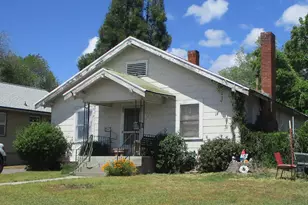 321 Crater Lake Pkwy, Klamath Falls, OR 97601 - Photo 1