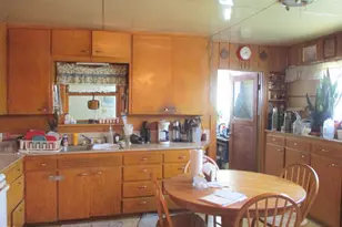 321 Crater Lake Pkwy, Klamath Falls, OR 97601 - Photo 9