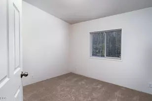 17044 Whittier Dr, Bend, OR 97707 - Photo 9