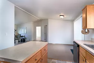 17044 Whittier Dr, Bend, OR 97707 - Photo 3