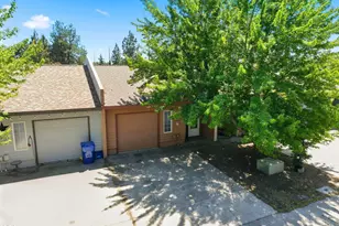 980 SE Centennial, Bend, OR 97702 - Photo 3
