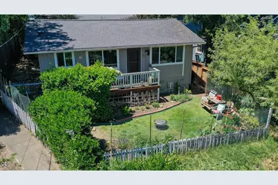 207 Gresham Street #Units 207, 209, 211, Ashland, OR 97520 - Photo 7