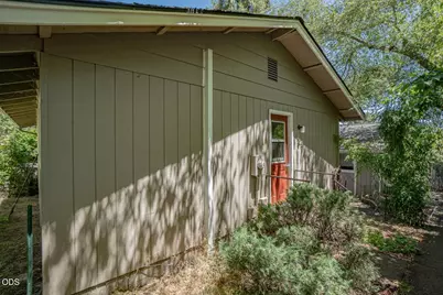 207 Gresham Street #Units 207, 209, 211, Ashland, OR 97520 - Photo 13