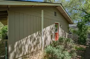 207 Gresham St, Ashland, OR 97520 - Photo 13