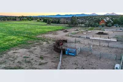 6801 SW McVey Avenue, Redmond, OR 97756 - Photo 63