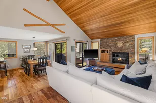 57691 Splitrock Ln, Sunriver, OR 97707 - Photo 3