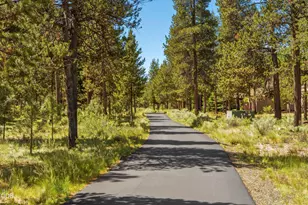 57691 Splitrock Ln, Sunriver, OR 97707 - Photo 17