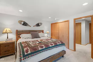 57691 Splitrock Ln, Sunriver, OR 97707 - Photo 29
