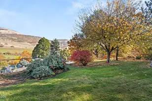 2820 David Ln, Medford, OR 97504 - Photo 39