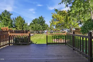 1810 SW 27th St, Redmond, OR 97756 - Photo 37
