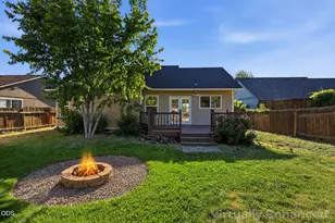 1810 SW 27th St, Redmond, OR 97756 - Photo 41
