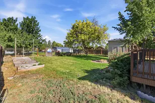 1810 SW 27th St, Redmond, OR 97756 - Photo 45