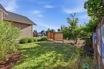 1810 SW 27th Street, Redmond, OR 97756 - Photo 43