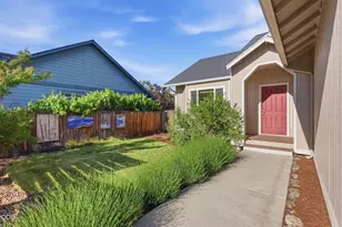 1810 SW 27th St, Redmond, OR 97756 - Photo 5