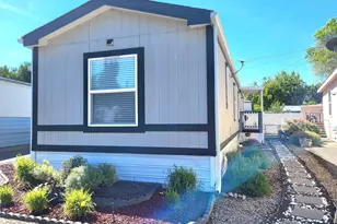 2385 Table Rock Rd, Medford, OR 97501 - Photo 5