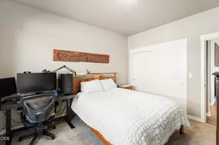 895 NE Hudspeth Cir, Prineville, OR 97754 - Photo 33