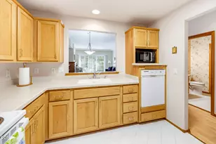 832 Pavilion Pl, Ashland, OR 97520 - Photo 3