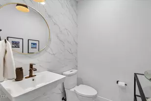 1300 Andrews Pl, Jacksonville, OR 97530 - Photo 29