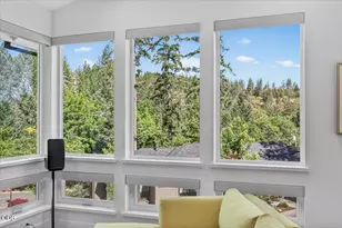 1300 Andrews Pl, Jacksonville, OR 97530 - Photo 3