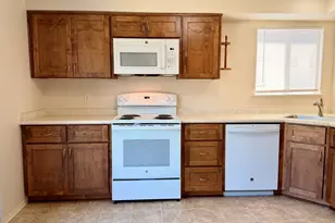 231 W Bolz Rd, Phoenix, OR 97535 - Photo 13