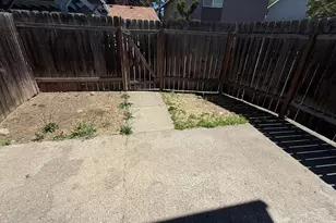 231 W Bolz Rd, Phoenix, OR 97535 - Photo 17