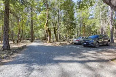 1740 Queens Branch Road, Rogue River, OR 97537 - Photo 15